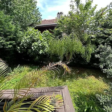Apartament With Jacuzzi And Garden Zekeriyakoy *